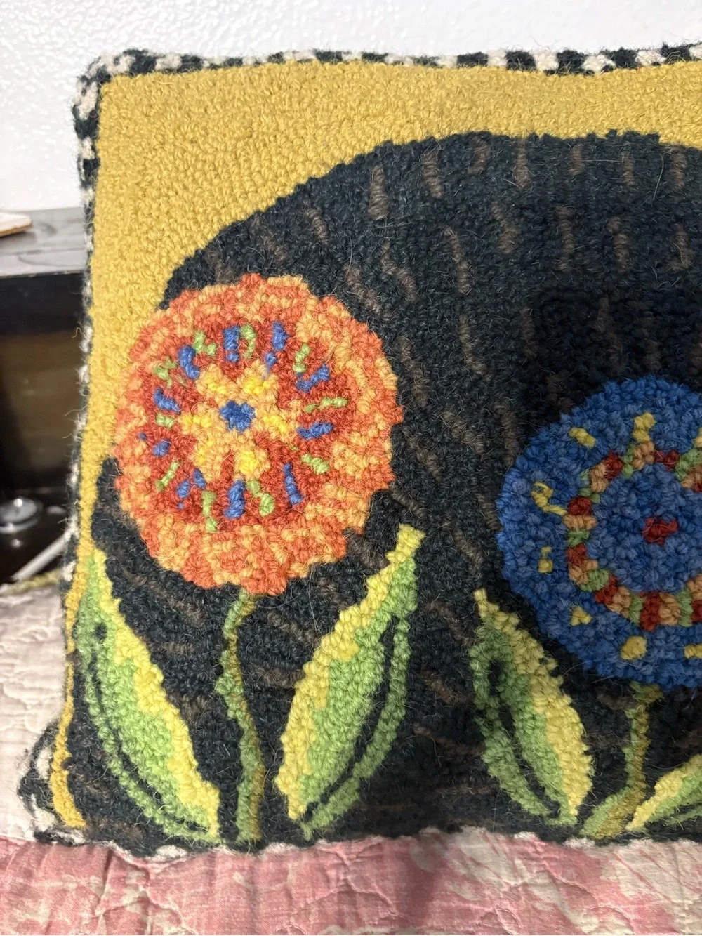 Peking Handicraft Penny Flower Cat wool hooked lumbar pillow